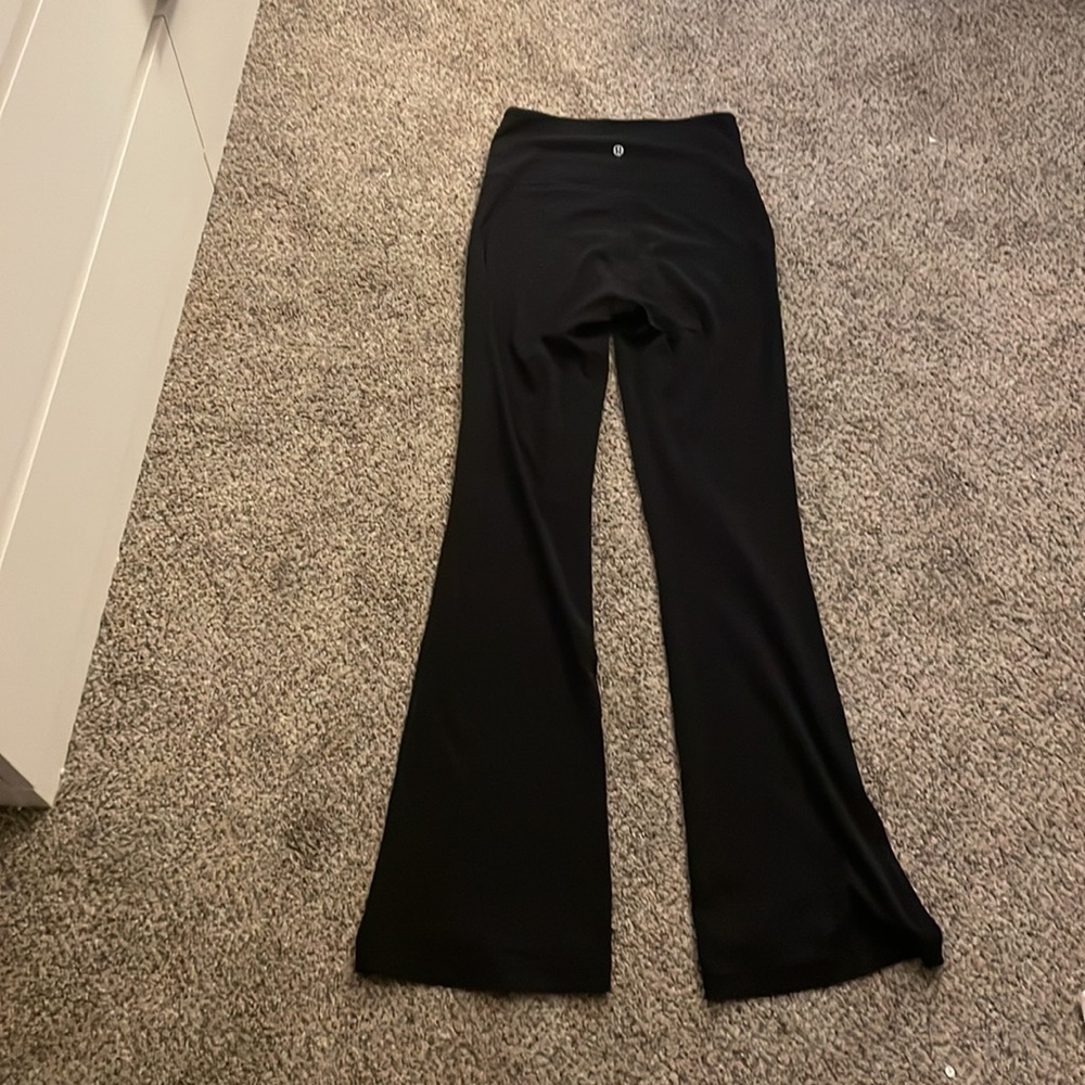 Lululemon Groove Super-High-Rise Flared Pant